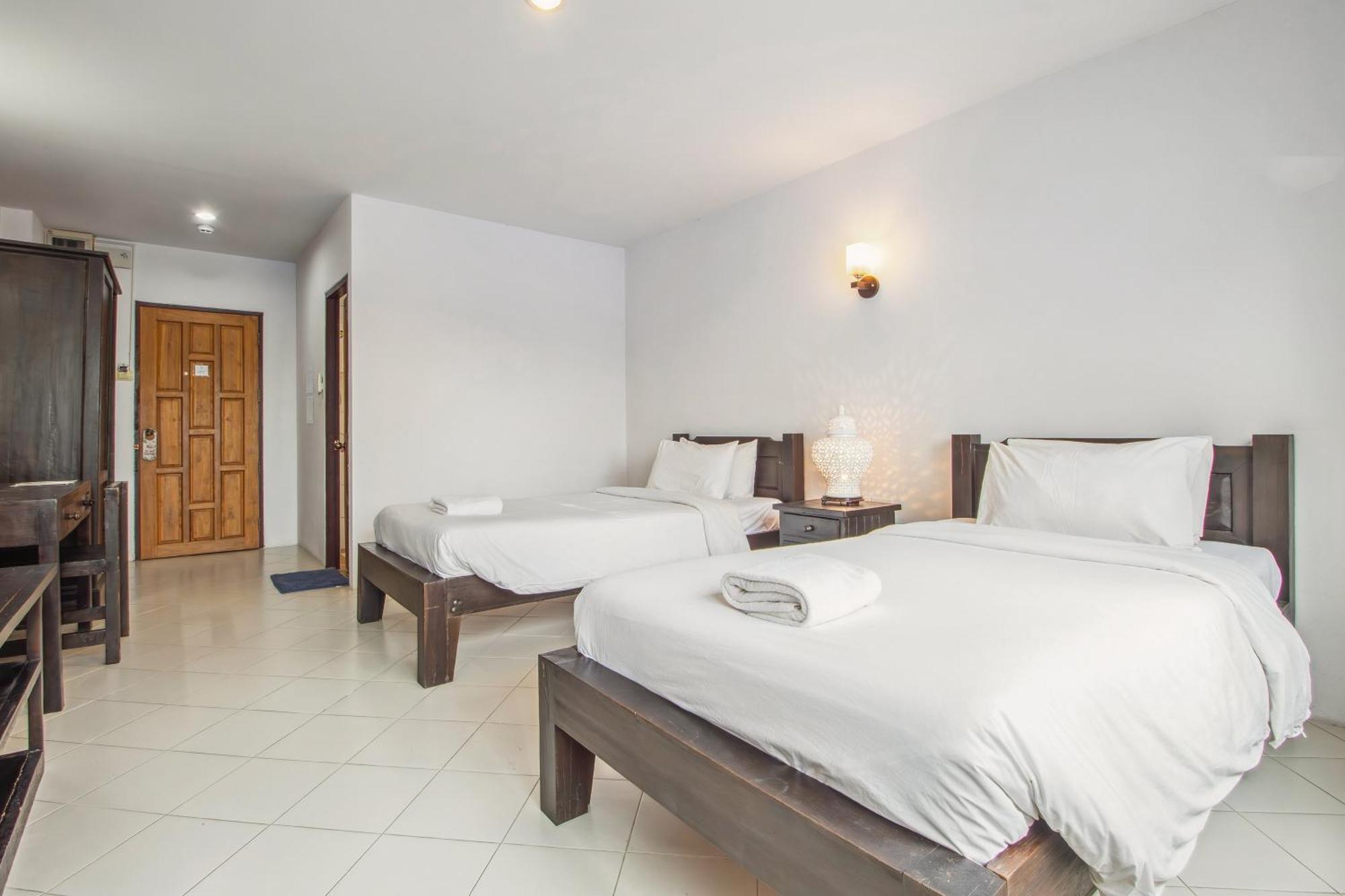 Budget Stars Hotel Chiang Mai Exterior foto